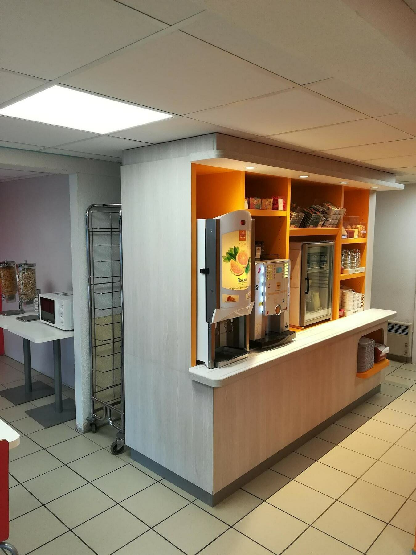 Premiere Classe Vichy - Bellerive Sur Allier Esterno foto