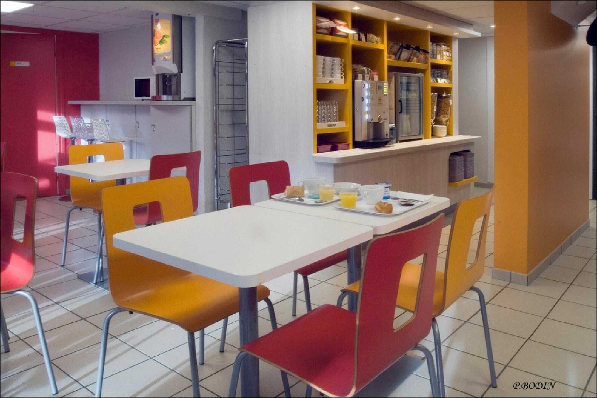 Premiere Classe Vichy - Bellerive Sur Allier Esterno foto